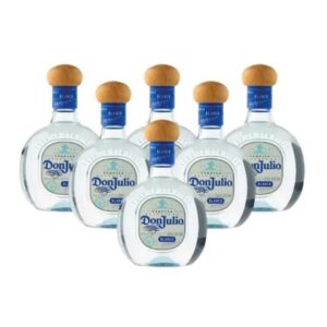 Caja con 6 Tequilas Don Julio Blanco 700 ml