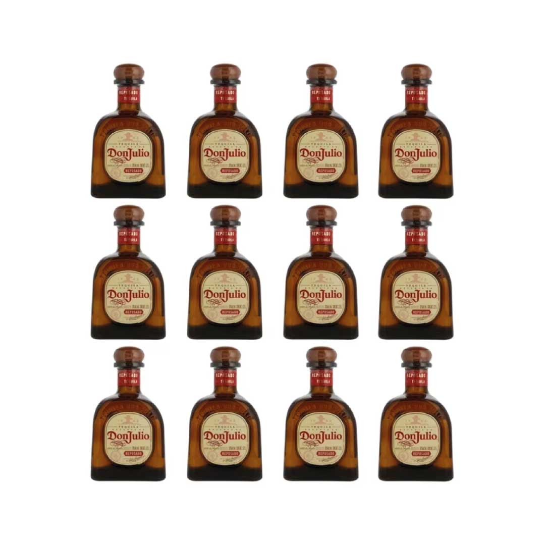 Caja con 12 Tequilas Don Julio Reposado 700 ml
